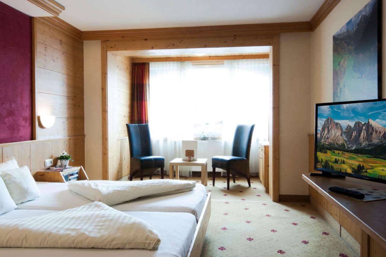 Familienhotel Alpina All Inklusive Wenns Luaran gambar