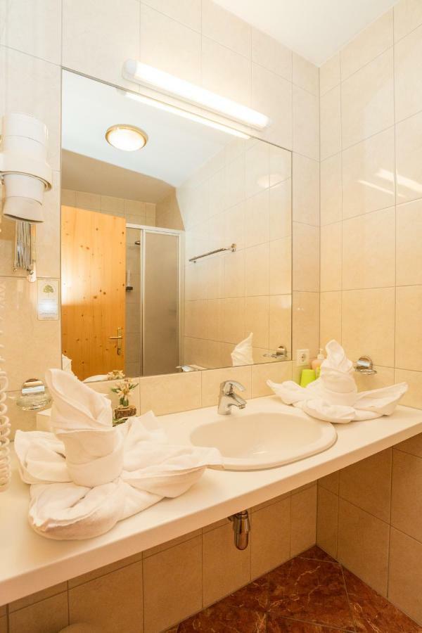 Familienhotel Alpina All Inklusive Wenns Luaran gambar